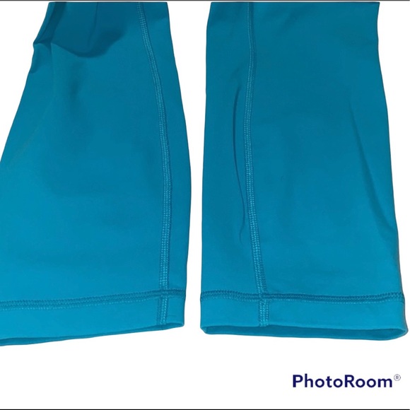 Lululemon leggings, EUC, size 8, ankle length - Picture 5 of 9